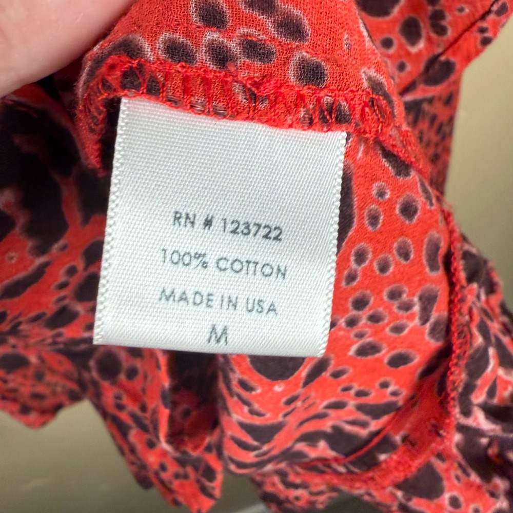 Xirena Scarlet Blouse Women Size M Red Black Animal Print Cotton Ruffle Office - Picture 5 of 8